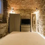 Old Central Apartment