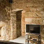 Old Central Apartment