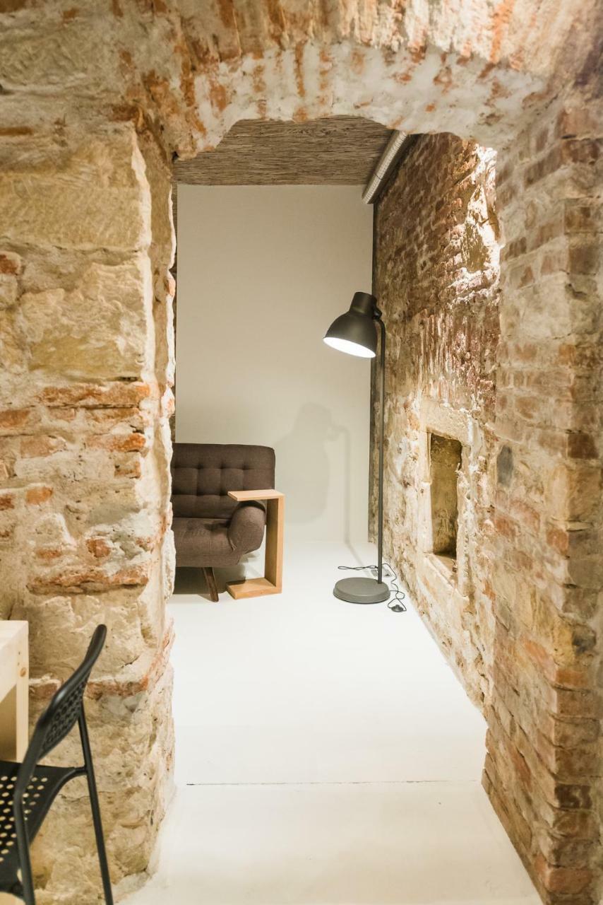 Apartment Old